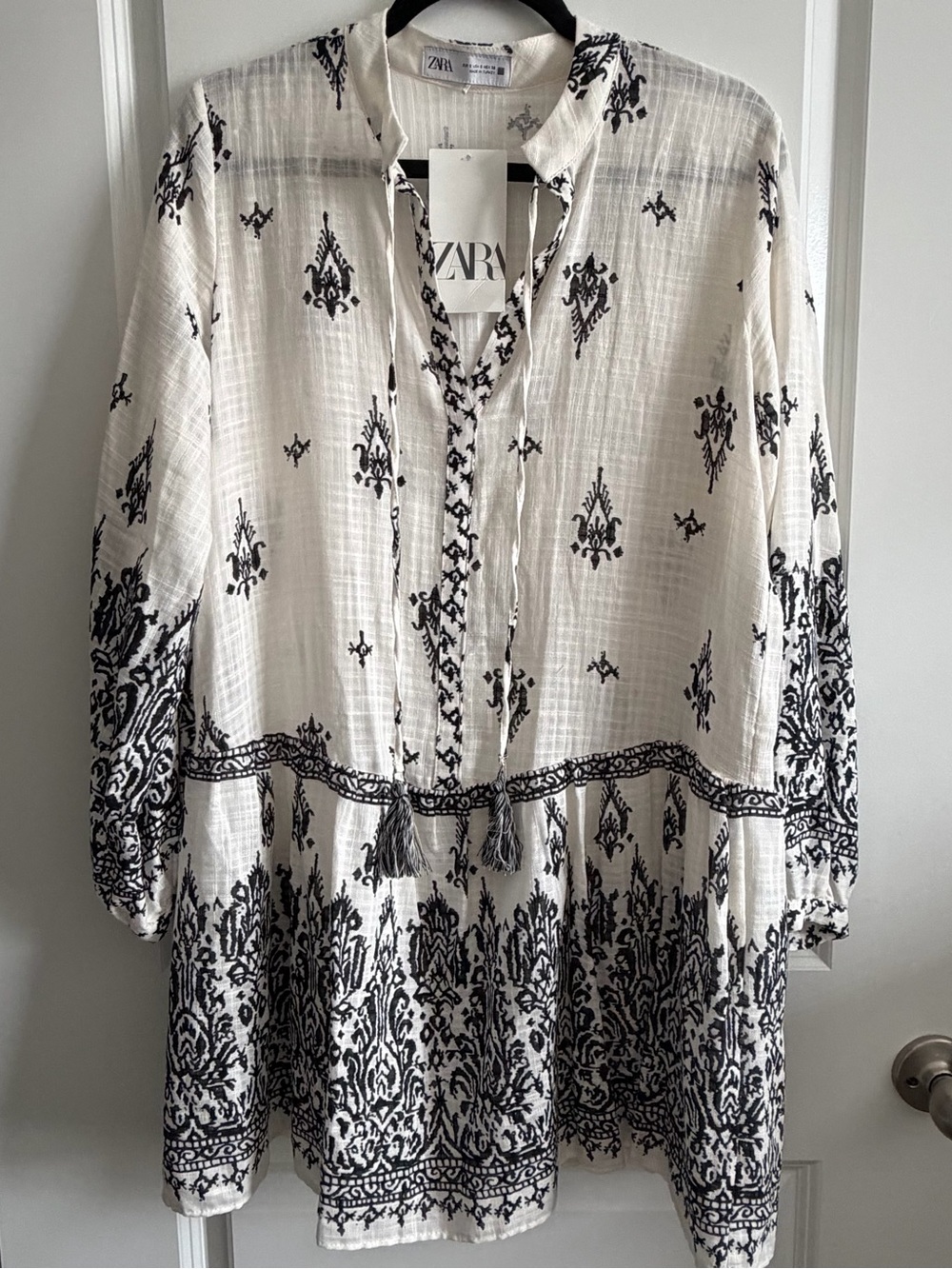 Zara Off White and Black Printed Tie-Front Peasant Tunic